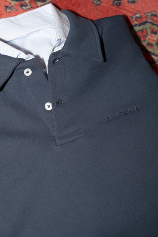 NAVY SWEATER