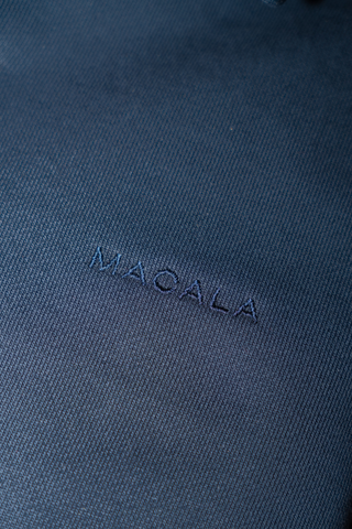 NAVY SWEATER